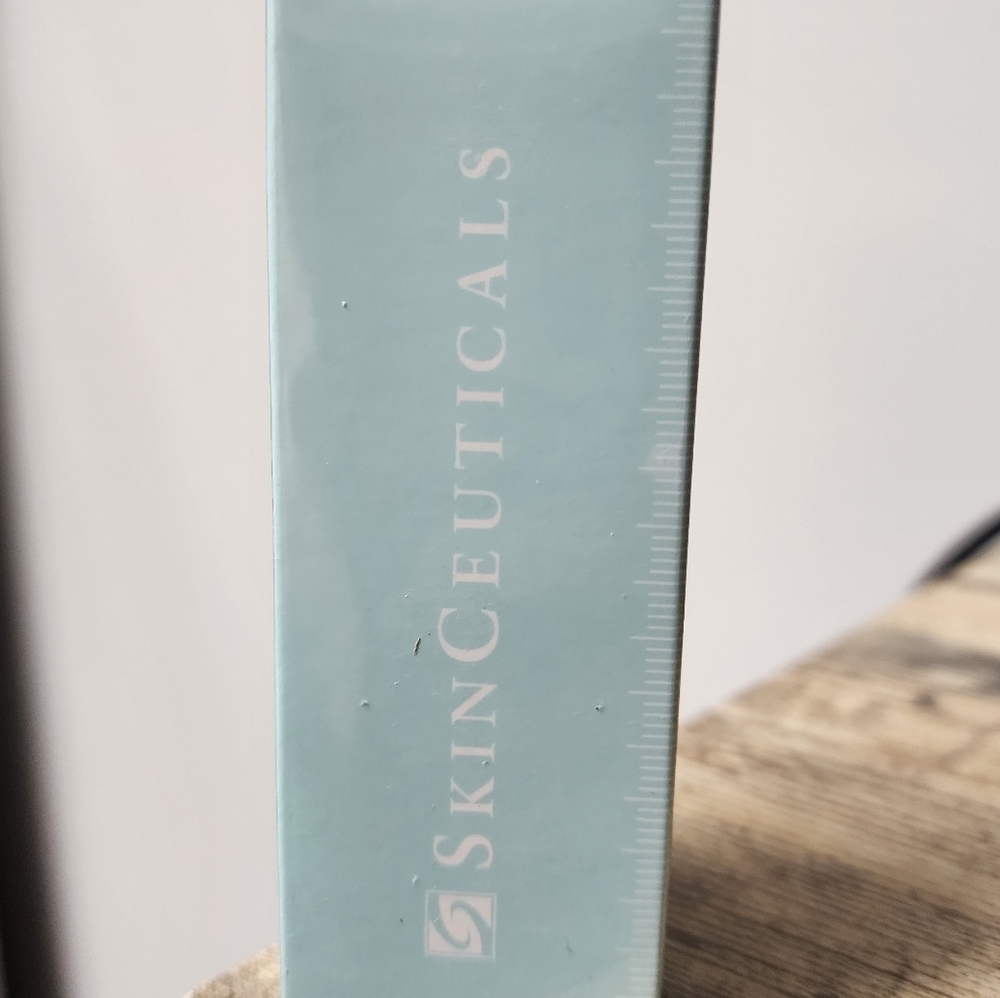 SkinCeuticals Collagen-III Amplifier Serum New - Picture 3 of 5